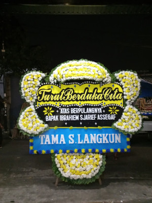 Papan Bunga Duka di Bandar Sakti